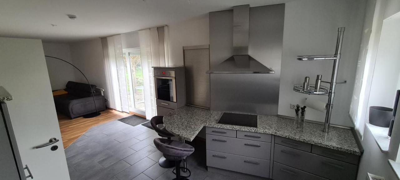 1 Apartment *